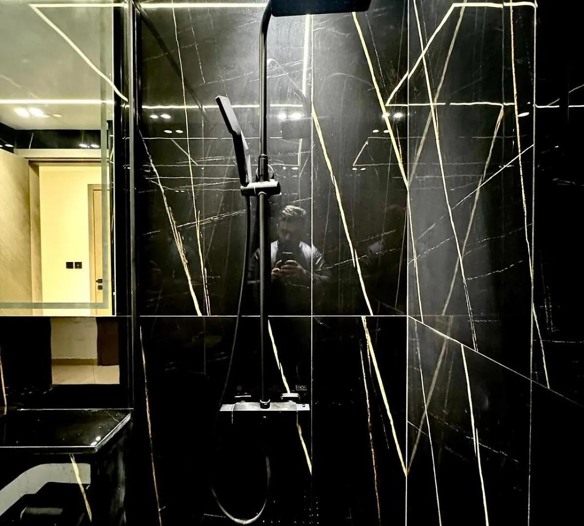 Aesthetic 2Bhk At Jumeirah Village Circle, Dubai